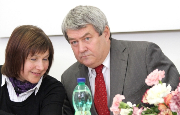 Předseda KSČM Vojtěch Filip. Předseda KSČM Vojtěch Filip.